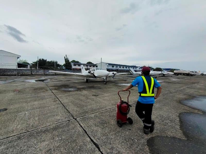 Air Link International Aviation College photo 5