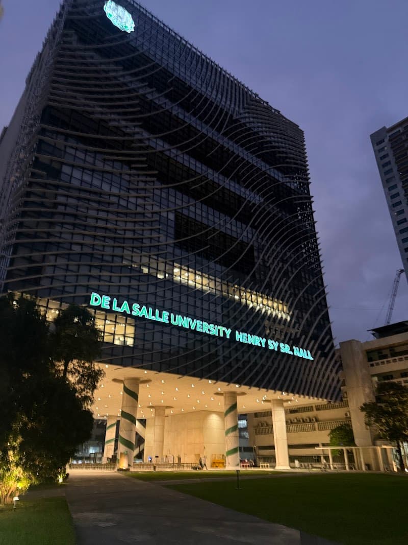 De La Salle University Manila photo 3