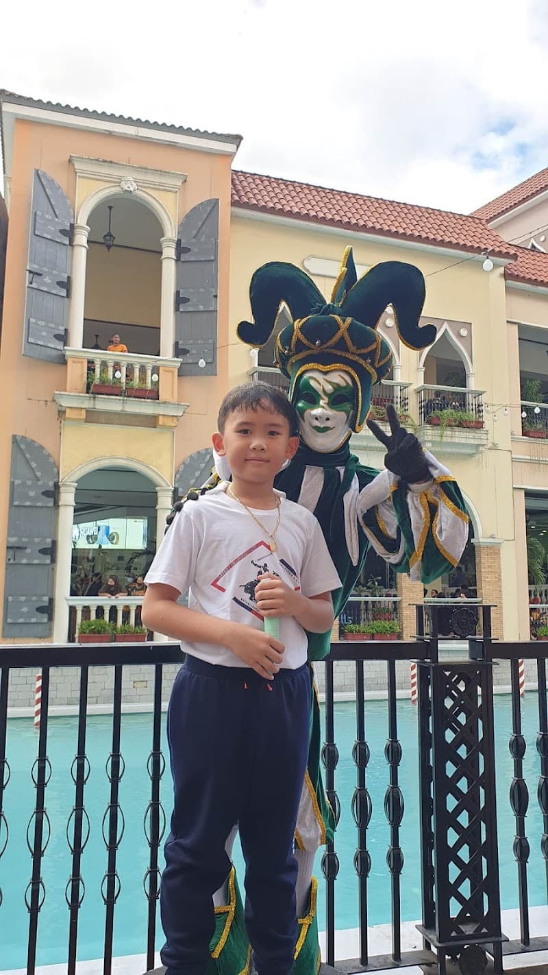 Domuschola International School photo 2