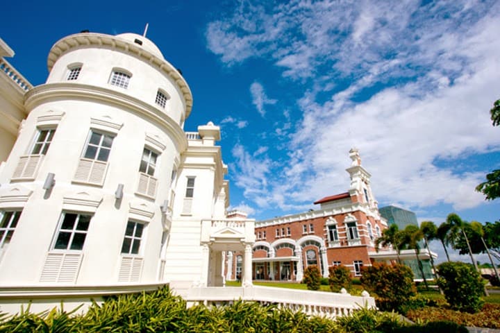 Enderun Colleges photo 3
