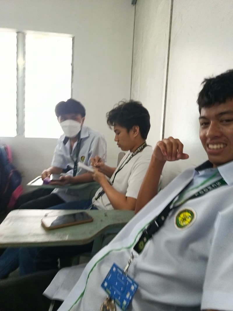 Far Eastern Polytechnic College photo 4