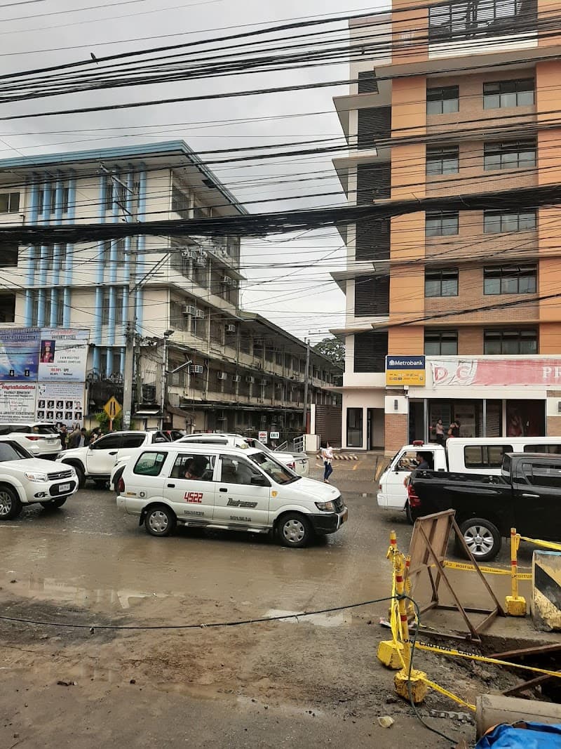 Holy Cross of Davao College photo 5