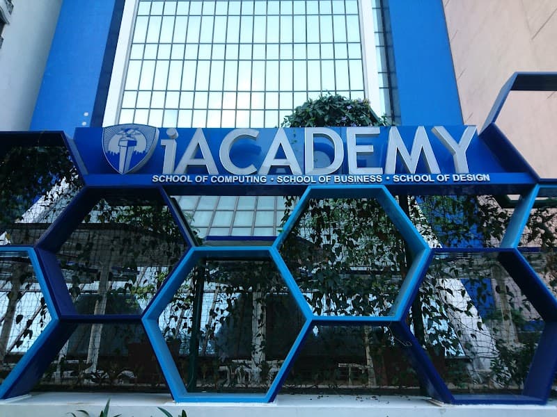 iACADEMY photo 4