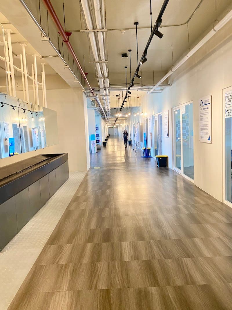 Lapulapu-Cebu International College photo 2