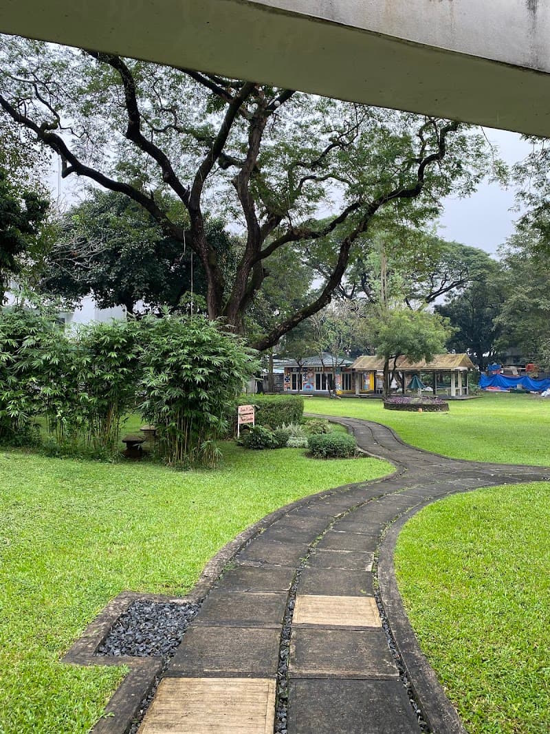 Miriam College (formerly Maryknoll College) photo 3