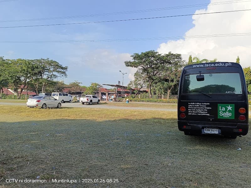 PAREF Southridge School photo 5