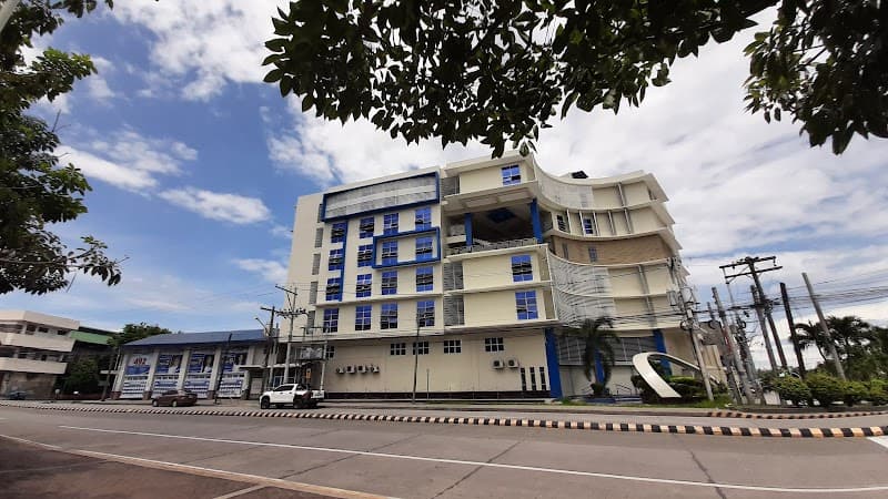 Ramon Magsaysay Memorial Colleges photo 2