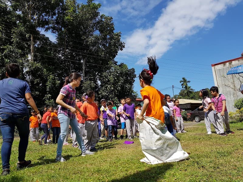 San Lorenzo Ruiz School . Lipa photo 2