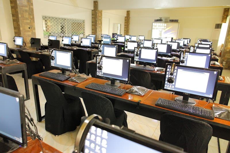 St. Clare College of Caloocan photo 3