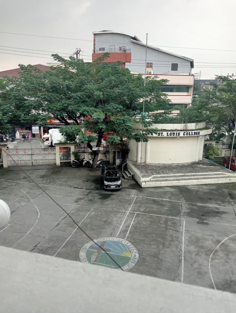 St. Louis College Valenzuela photo 2