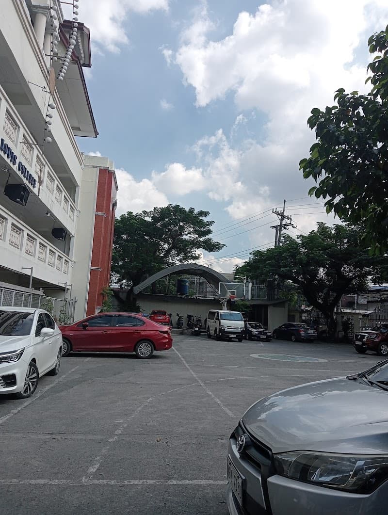 St. Louis College Valenzuela photo 3