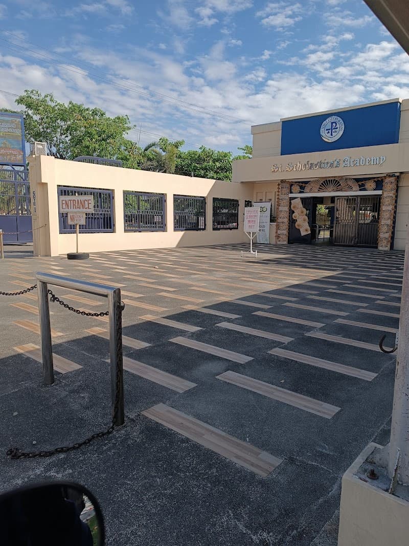 St. Scholastica's Academy, San Fernando photo 2