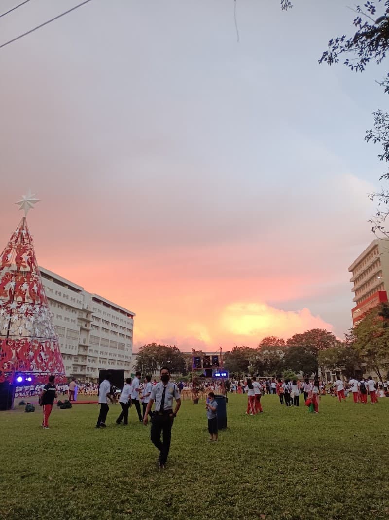 University of the East Caloocan photo 5