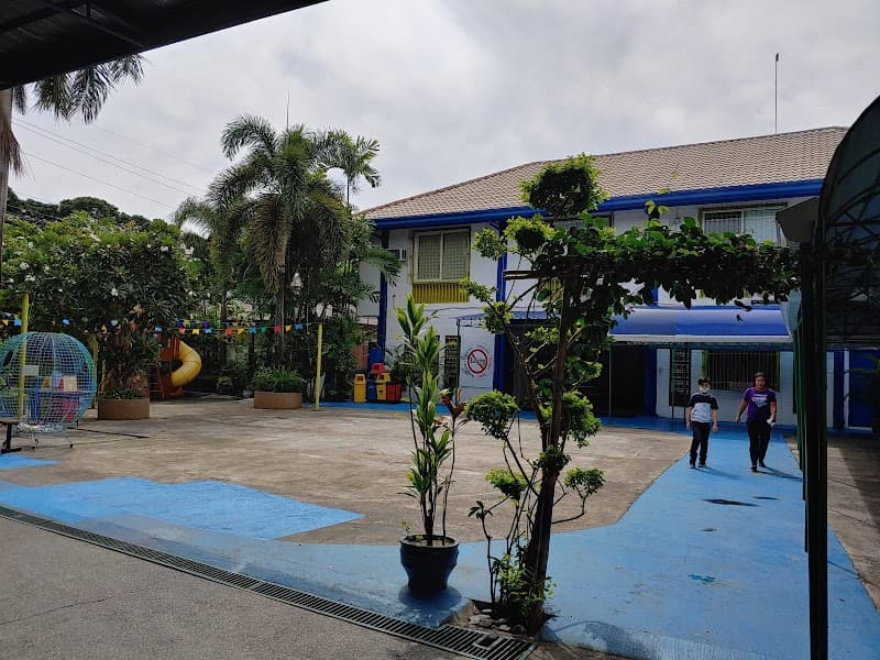 Westfields International School photo 2